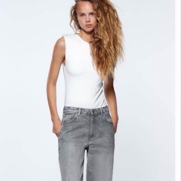 ZARA BodySuit White Sleeveless Shoulder Pads Round Neck Snap Button Small NWT - Picture 2 of 9